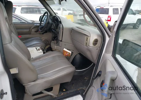 2000 Chevrolet Astro из США, поврежденный, VIN 1GCDM19W6YB198912
